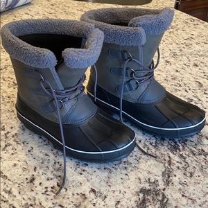 Torrid  8.5 Wide Width Faux Leather Rain Boots